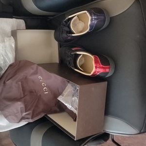 Gucci sneaker size 11